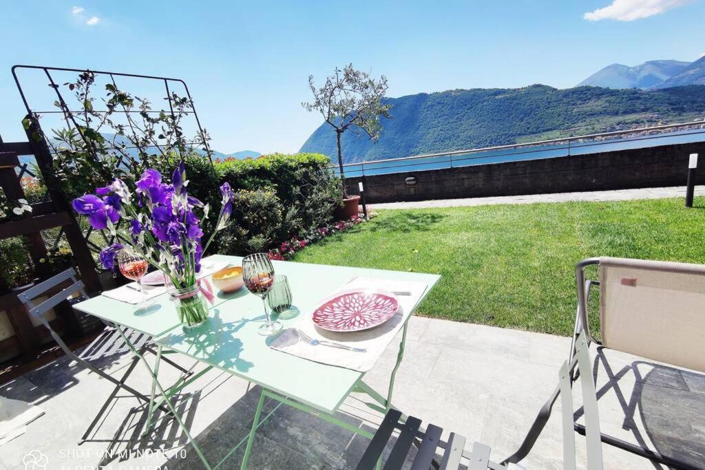 Gioiello Sul Lago D'Iseo Sale Marasino Εξωτερικό φωτογραφία